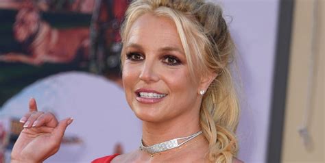 Britney Spears Insists Shes Not Having A Breakdown Despite Fans