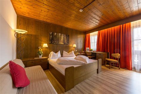 Hotel Weisses Lamm Welsberg Dolomiten S Dtirol Hotel Tirol Ch