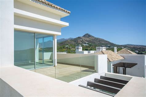 Bedroom Penthouse With Sea Views In Marbella Club Hills Benahavis