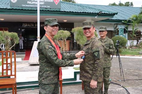 Sundalo Ng Rd Infantry Division Sinabitan Ng Medalya Sa Matagumpay