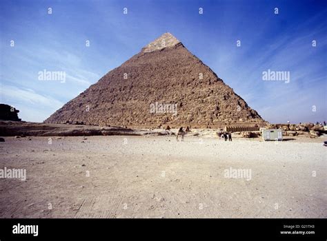 Kairo Pyramiden Hi Res Stock Photography And Images Alamy