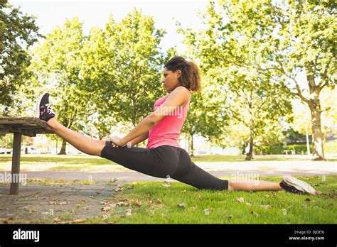 Woman Doing The Splits Hi Res Stock Photography And Images Alamy