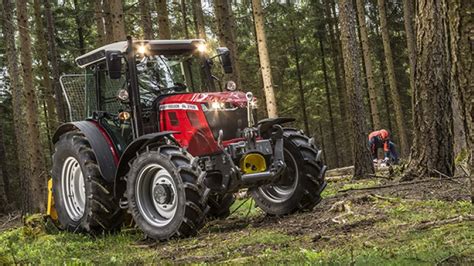 Massey Ferguson Lanserer Den Allsidige Kompakte Og Komfortable Mf