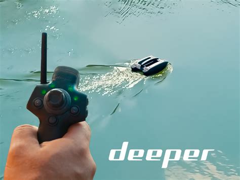 CARP LSD Deeper Quest le bateau amorceur signé DEEPER