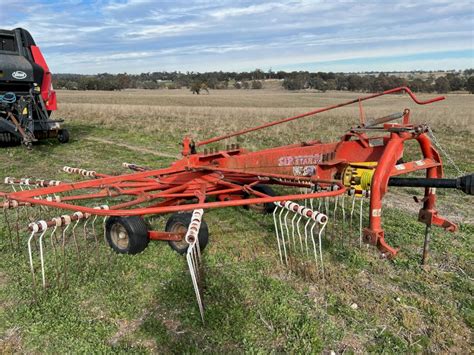 Under Auction - (A224) 4m SIP Star Rotary Hay Rake | Farm Tender