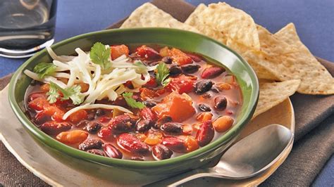 Slow Cooker Three Bean Vegetarian Chili Recipe