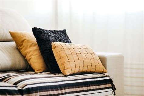 5 conseils pour intégrer les coussins dans son intérieur