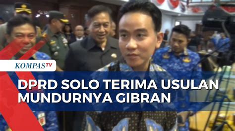 Momen Gibran Bacakan Surat Pengunduran Dirinya Dari Jabatan Wali Kota