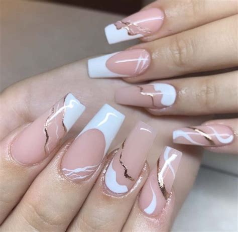 Unghie french le 100 più belle idee per la french manicure 2021