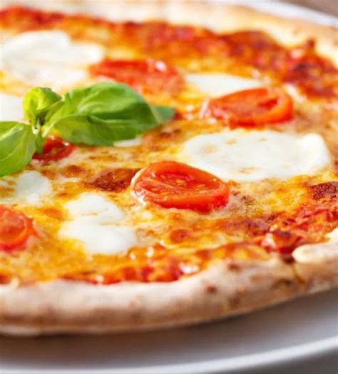 Pizza Sottile E Croccante Al Ta Cucina