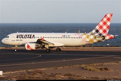 EC NOY Volotea Airlines Airbus A320 214 Photo By Bram Steeman ID