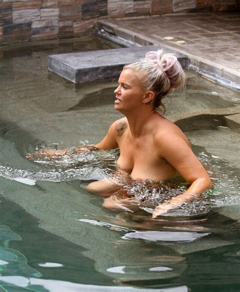 Kerry Katona Nude Laim Boob Work Scandal Planet