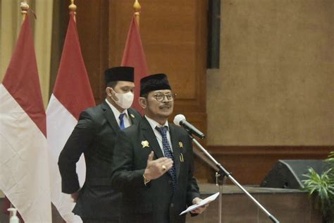 Mentan SYL Lantik Andi Nur Alam Syah Jadi Dirjen Perkebunan Harapan