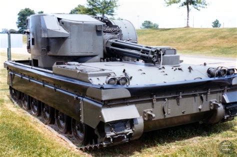 미군 T249 비질랜티 개틀링포 대공 전차 Us Army T249 Vigilante Spaagself Propelled