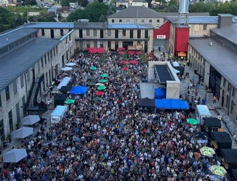 gaslight district puts call   volunteer program applicants