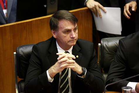 Bolsonaro Defende Reforma Da Previd Ncia Hoje Tem Muito Direito E N O