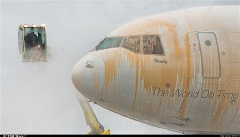 A Quick Guide To Aircraft Deicing A Small Aircraft Inflight Pilot