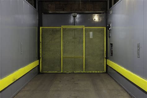 De Autolift Voor Ondergrondse Parkeergarages Ook Voor Thuis