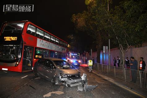 窩打老道私家車自炒再撞貨車 往獅隧方向一度封閉 星島日報