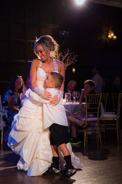 Mother Son Dance Wedding Dance For Mother And Son A Beautiful Moment