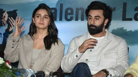 Not Only For Her 30th Birthday Alia Bhatt Heads To London With Ranbir