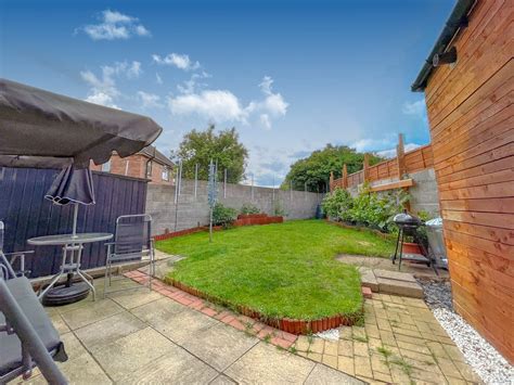 3 Bed Semi-Detached House for sale Camberley Road BS4 - Property Indeed