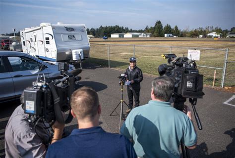 Nakia Creek Fire At 1565 Acres Evacuation Zones Shrink The Columbian