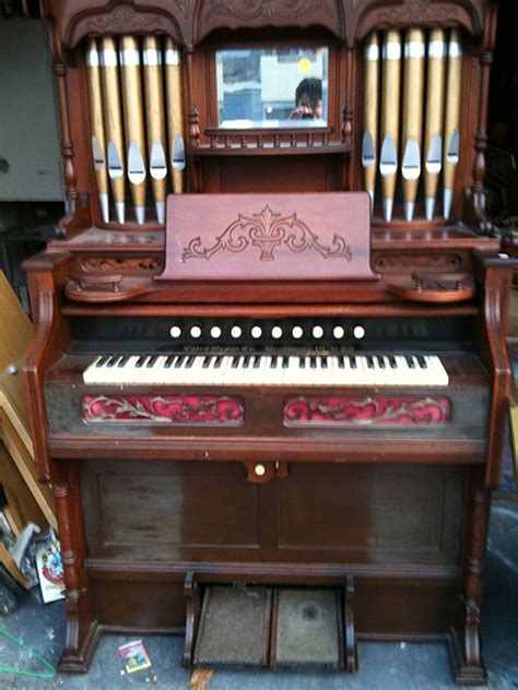 Vermonts Estey Organ Company Liza Ketchum