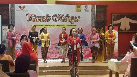 Parade Kebaya Di Tengah Moderenisasi Tren Busana Solotrend