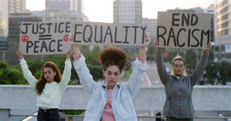 Cara De La Gente Igualdad O Señal De Protesta Racista En Protesta