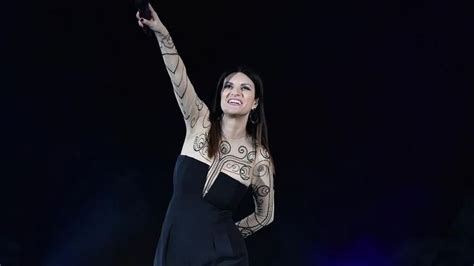 Stasera Laura Ho Creduto In Un Sogno Su Rai Il Concerto Da Taormina