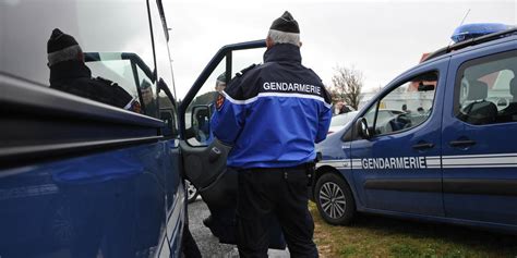 Un Adolescent De 17 Ans Entre La Vie Et La Mort Après Une Chute En