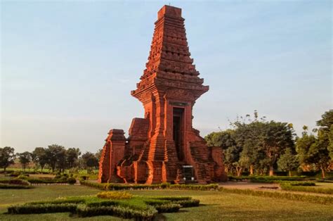 Tempat Wisata Di Mojokerto Menelusuri Sejarah Majapahit