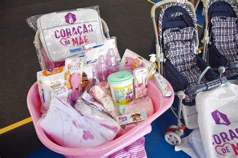 Programa Cora O De M E Realiza Entrega De Kits Maternidade Not Cias