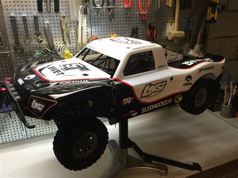 Building a Losi 5ive-T Brushless (part 1) – Stripping down the car ...