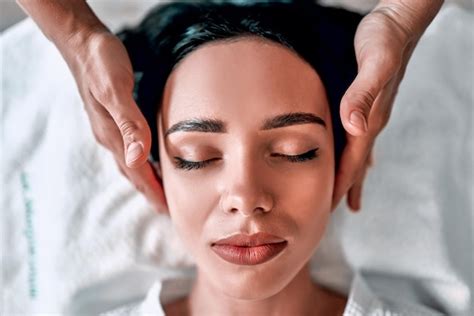 Premium Photo Face Massage Closeup View Of A Young Woman Getting Spa