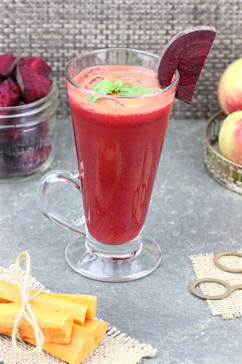 Raw apple beet juice recipe | The Rawtarian