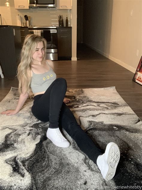 Valeriewhitebby P1 Amateur MIX 2f97cb16 6155 4bb7 8a99 E78b47b4d17e Porn Pic