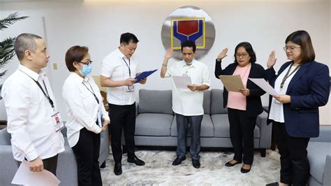 3 Bagong Talagang Executive Member Ng SWEAP Nanumpa Kay DSWD Sec