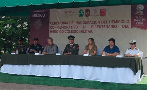 Inauguran Hemiciclo Conmemorativo Por El 200 Aniversario Del Colegio