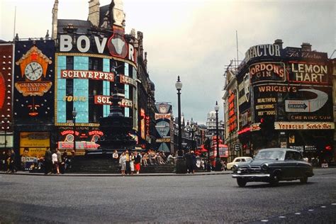 Street Scenes of London in the 1960s ~ Vintage Everyday