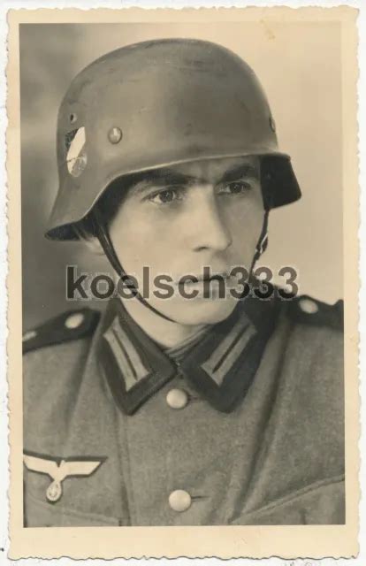 Foto Stahlhelm Portrait Soldat Der Wehrmacht Mit M Helm Eur