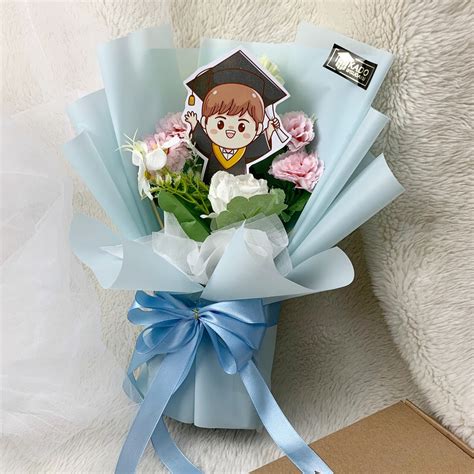 Jual Buket Bunga Wisuda Artificial Karakter Lucu Bouquet Mawar Plastik