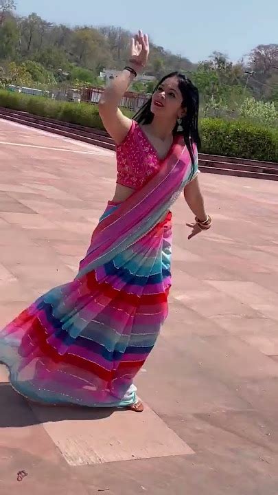 Hot Sexy Falguni Pathak Bikini Pics