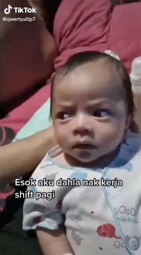 Bapa Berd Ngkur Kuat Sangat Reaksi Muka Baby Ni Pula Menghiburkan