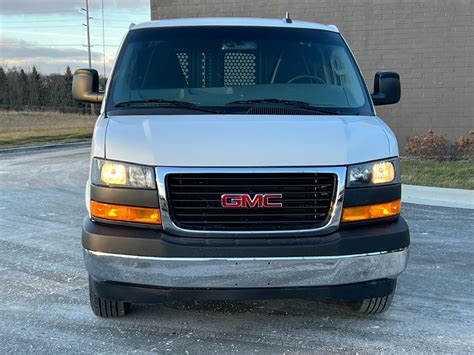 2021 Gmc Savana 2500 Cargo Van White Carseva Find The Perfect Car Near You