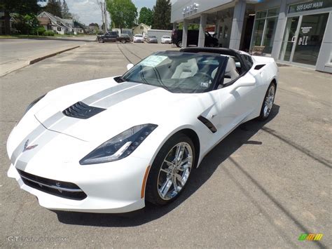 Arctic White Chevrolet Corvette Stingray Coupe Photo