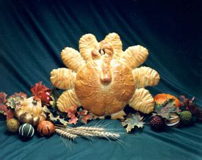 Thanksgiving Bread - Tom Turkey Bread Centerpiece