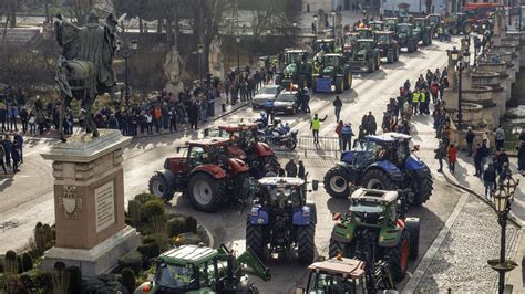 Cerca De Tractores En Las Protestas De Los Agricultores En