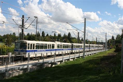 Edmonton LRT | Light rail vehicle, Light rail, Public transport